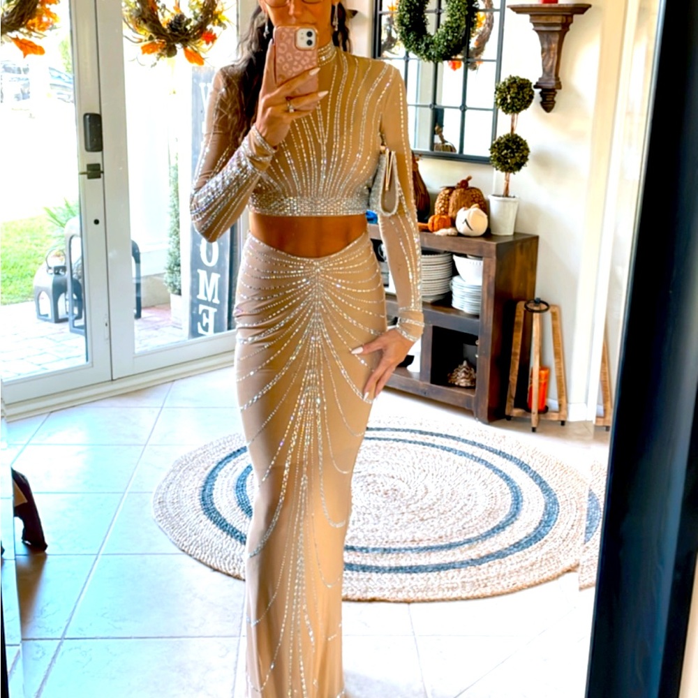 Formal 2pc Gown By Banjul XS worn once - Picture 4 of 8